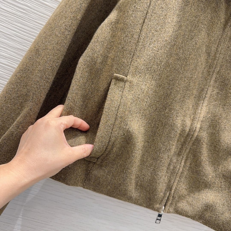 Pra*a outwear